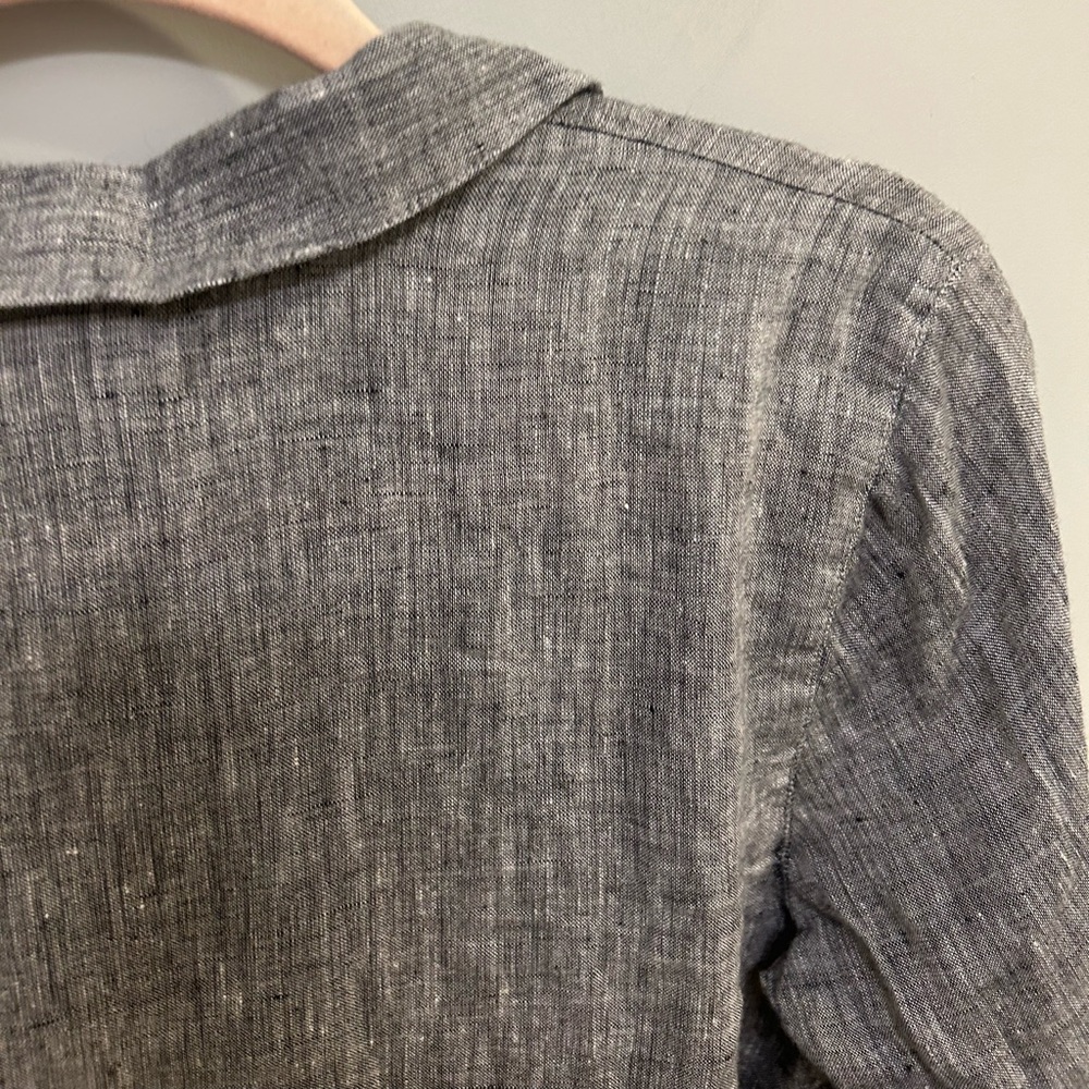 J. Jill Love Linen Gray Button down clinic size XS EUC T0800 - Picture 9 of 10